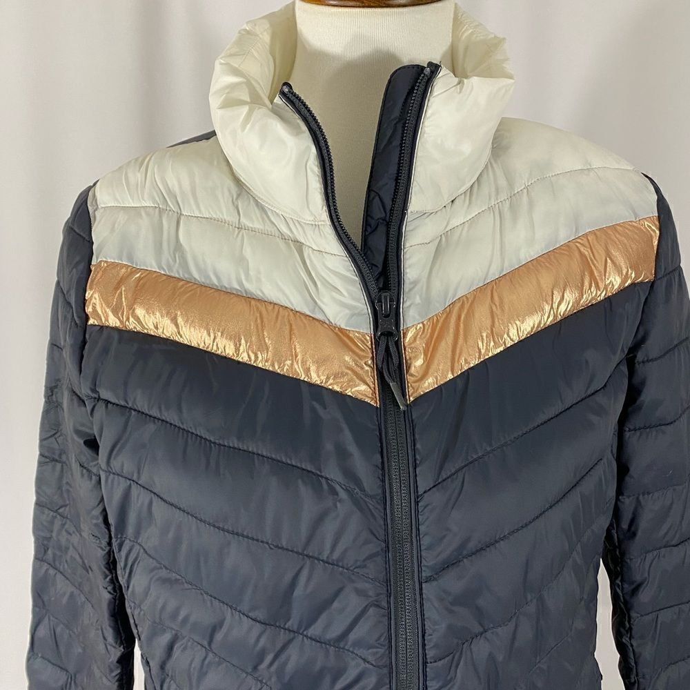Old Navy Active Puffer Jacket - Picture 3 of 7